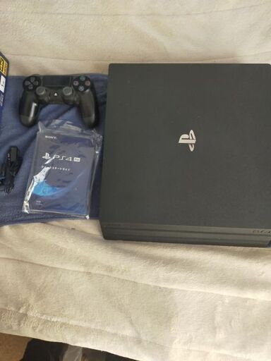 PS4PRO　　型番7200