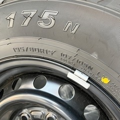 ※値下げ　ハイエースほぼ新品タイヤセット