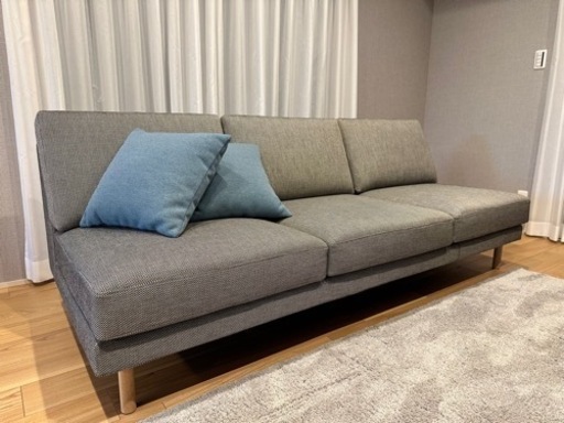 カリモク【新古品】値下げ交渉可 家具 ソファ 3人掛けソファ