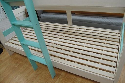 商談中】 2段ベッド 幅111×奥206×高137cm ホワイト×ライトグリーン系  
