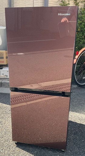 【RKGRE-326】特価！ハイセンス/Hisense/134L 2ドア冷凍冷蔵庫/HR-G13A-BR/中古品/2018年製/当社より近隣無料配達！