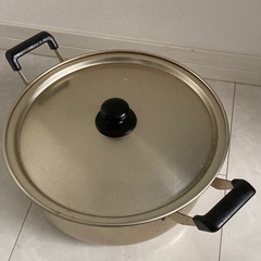 大型　アルミ鍋　直径30センチ