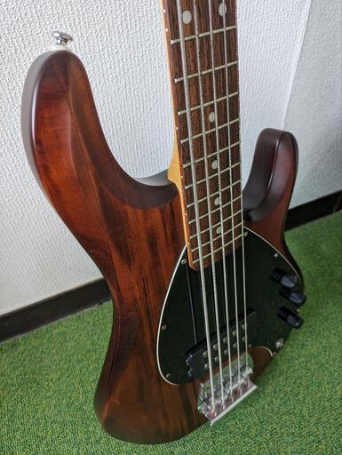 スターリン　Ray5 5弦ベース
