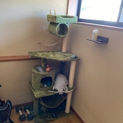 【取引予定】猫は未使用のキャットタワー