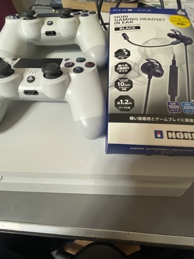 Ps4 とソフト　(現在取引中です)