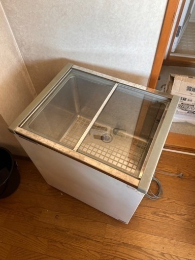 冷蔵庫ストッカー　ドリンク冷やす　冷蔵庫