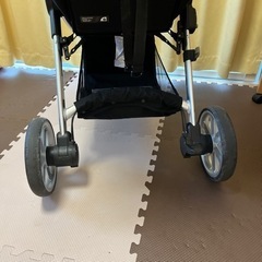 ベビーカー　britax