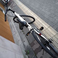 美品☆700c シティークロスバイク 7speed/オフホワイト