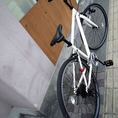 美品☆700c シティークロスバイク 7speed/オフホワイト