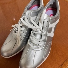 小さめ24cm ✨美品✨靴/バッグ 靴 スニーカー