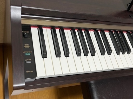 受渡予定者決定【使用感ない美品】YAMAHA ヤマハ電子ピアノ YDP-123