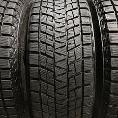 BS BRIDGESTONE BLIZZAK DM-V1 215/65R16 16インチ スタッドレス 4本 20～21年製 バリ溝 ハイエース エクストレイル等　(KTN011)