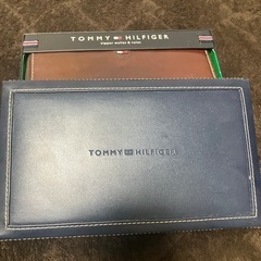 【状態Ｃ】TOMMY HILFIGER 長財布