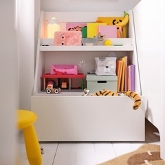 【美品】IKEA べリグ　絵本棚