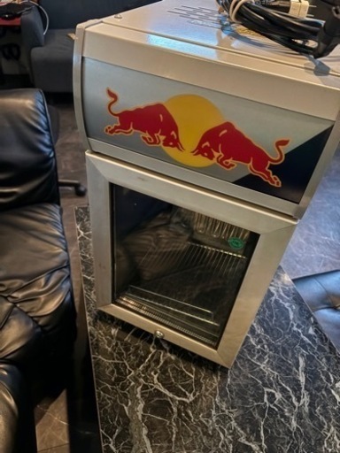 レッドブル　　　冷蔵庫