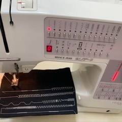 リッカーミシン　ホリデーヌ　1240  ベルニナ　スイス製　ミシン界のロレックス