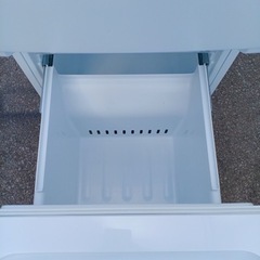 万代店　2022年製★超美品 中古★YAMADA 156L フロント庫内LED灯★大容量ドアポケット！2ドア冷蔵庫【YRZ-F15J】