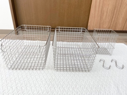 【4/6引き取り可能な方】無印良品3点セット　ステンレスワイヤーバスケット、ステンレスボトルラック