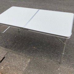 キャンプ用 折り畳みテーブル(決まりました)