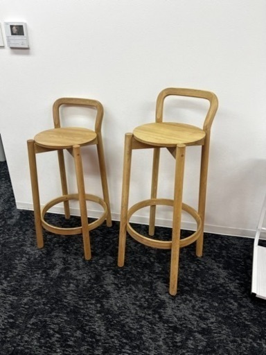 カリモク　キャストールバースツール　1脚4万円