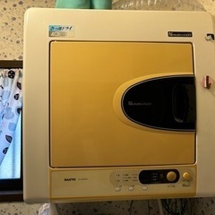 サンヨー　衣類乾燥機　CD-40V3