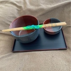 【新品、未使用】お茶漬けに最適！お茶碗、小鉢、お箸、お盆の4点セット