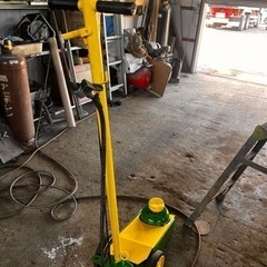 バンザイ35トンガレージジャッキ！