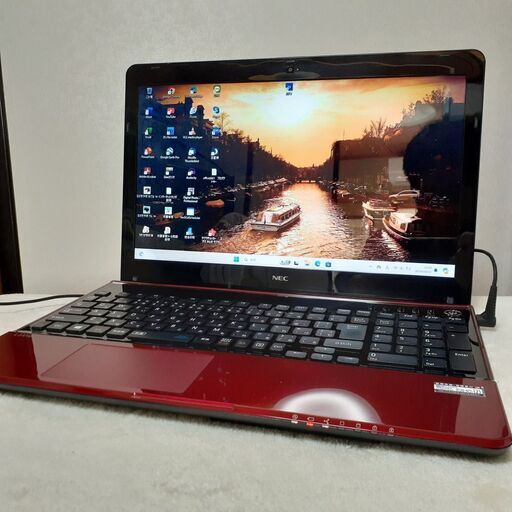 【お取引中です】NEC　LaVie　15インチ　i5　8GB　SSD（256）　Office2021　カメラ　Wi-Fi　Bluetooth　マルチ　テンキー　Windows11　23H2