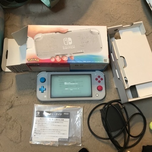 ニンテンドーSwitchライト  ザシアンマゼンタ  早い方優先 今週中で〆値下げしました！