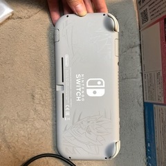 ニンテンドーSwitchライト  ザシアンマゼンタ  早い方優先 今週中で〆値下げしました！