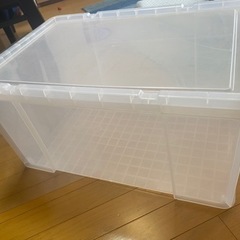 プラスチック製衣装ケース