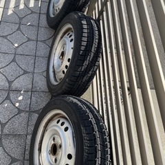 スタッドレスタイヤ19年製　