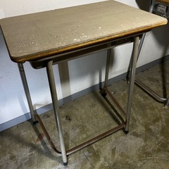 【お取引中】昔の学校机と椅子