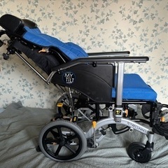 介護用品ティルトリクライニング車椅子松永製作所