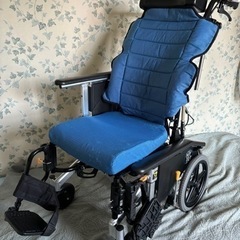 介護用品ティルトリクライニング車椅子松永製作所