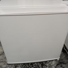 美品♦️超超激安♦️アイリスオーヤマ1ドア冷蔵庫46L♦️人気の...