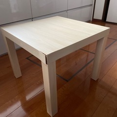 正方形のローテーブル