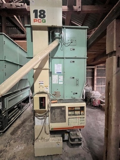穀物乾燥機