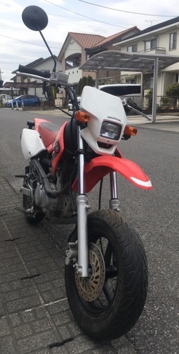 XR100モタード　エンジンCRF仕様