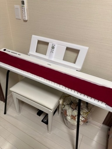YAMAHA 電子ピアノ