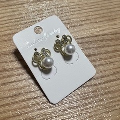 ピアス