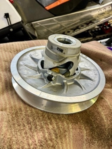 新品ARCTICCAT セカンダリークラッチASSY スノーモービル