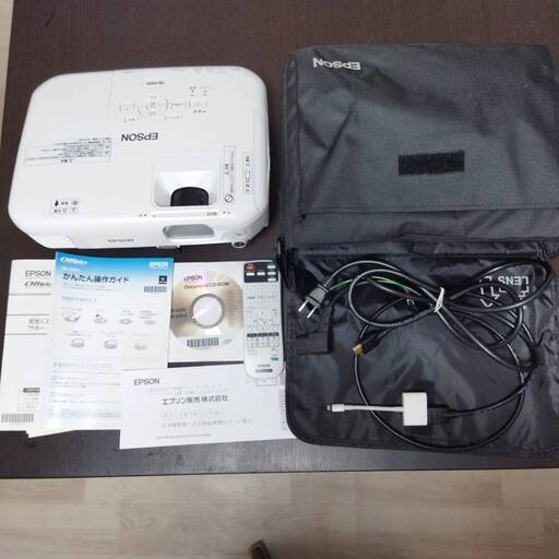 EPSON プロジェクター EB-S02H 2,600lm SVGA