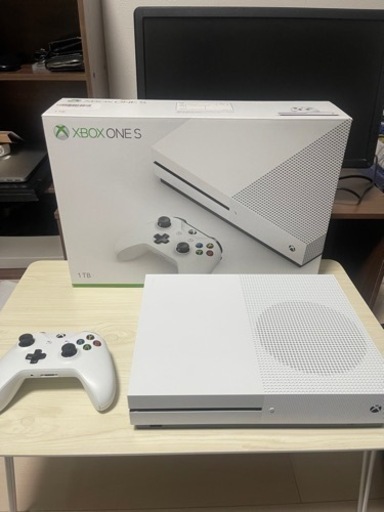 超美品　XBOX 1TB 4K ホワイト