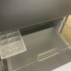 【送料無料キャンペーン】Y0018　2ドア冷蔵庫　Panasonic　2017年製　NR-B14AW-S　138　送料A　札幌　リサイクルれおすすきの店