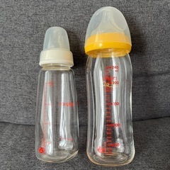 哺乳瓶  2個　240ml 200ml　