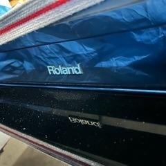 KR15 Rolandグランドピアノ型　電子ピアノ　中古