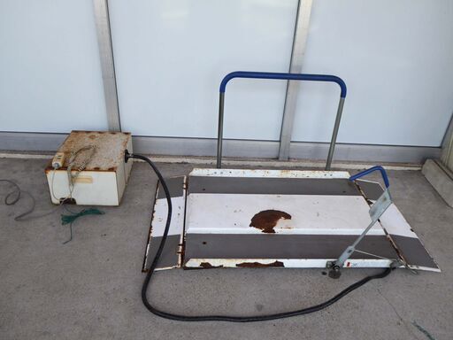 車椅子　昇降機　油圧　動作OK