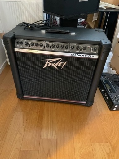 売約済み！【PEAVEY】【美品】ギターアンプ　BANDIT112