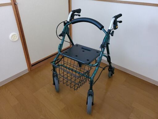 介護用歩行器セーフティアームロレータ